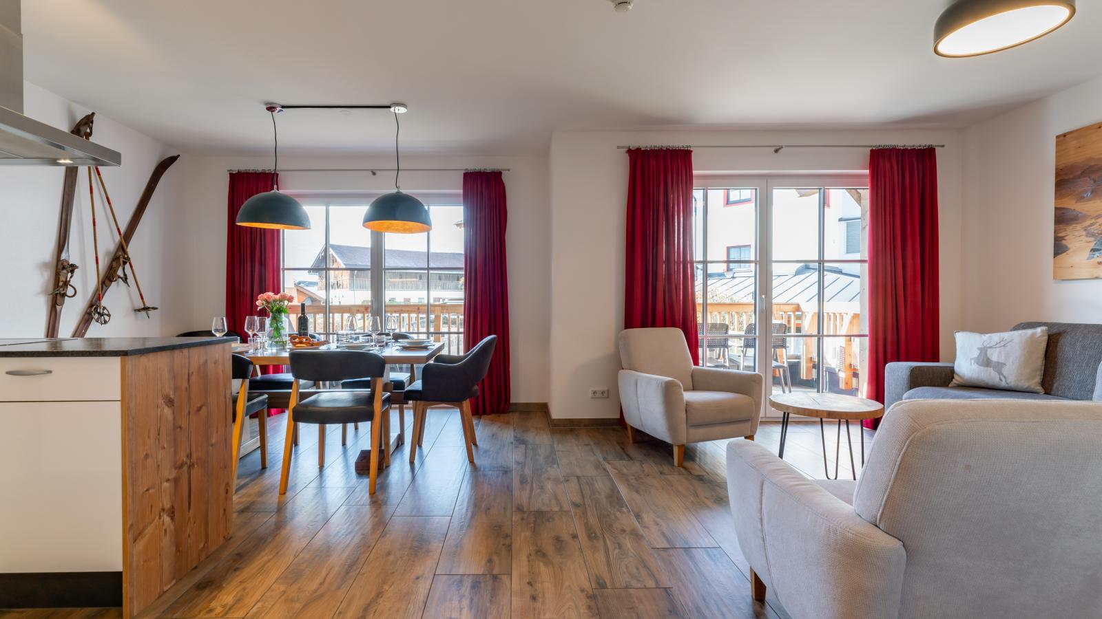 Tauern Suites Mitterwirt TOP 214-Woonkamer