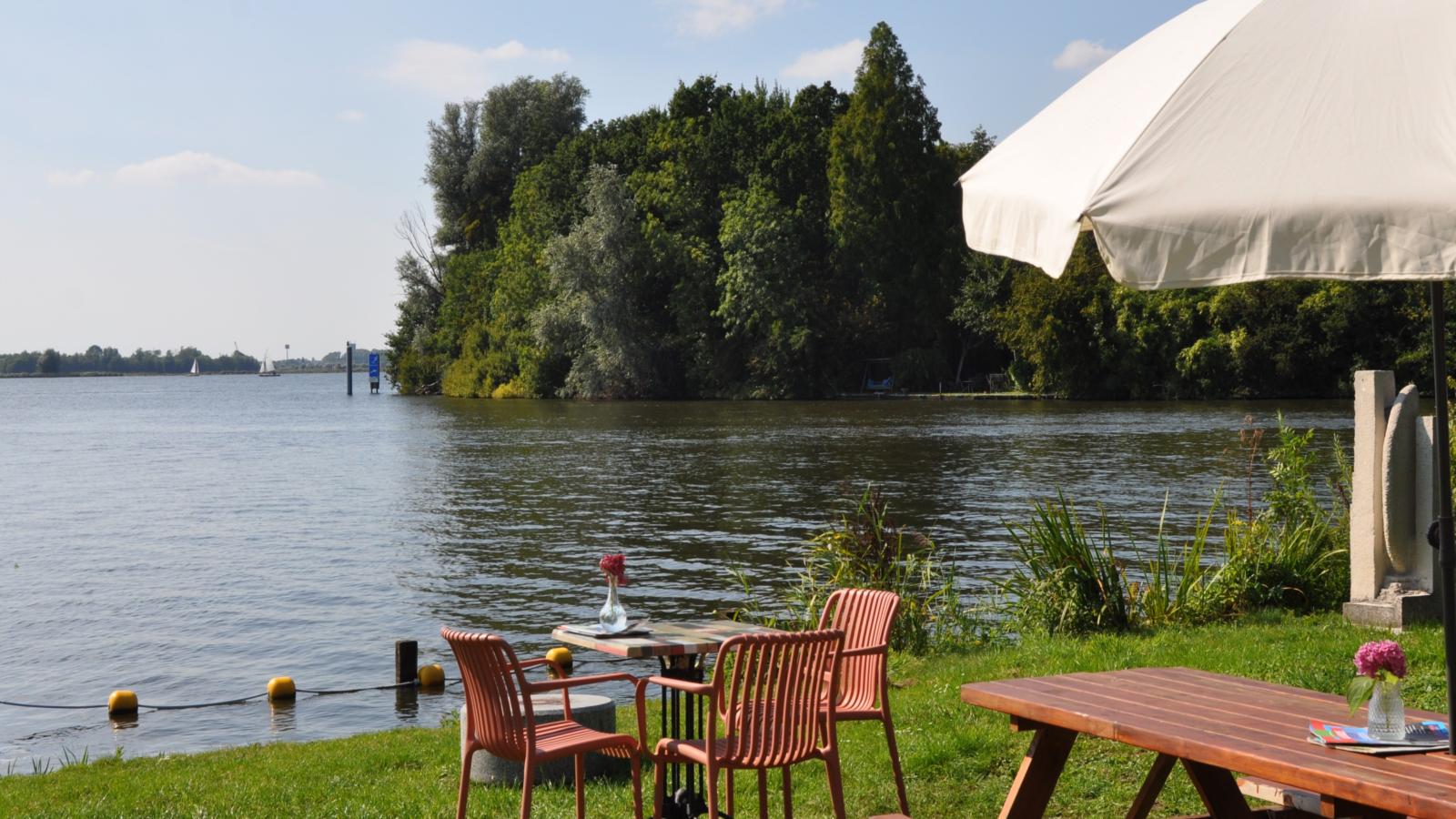 De Kaag Watersport Groepsaccommodatie - 50 pers - Gebieden zomer 1km