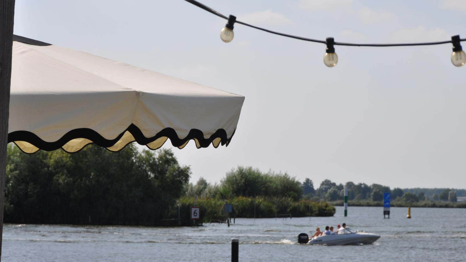 De Kaag Watersport Groepsaccommodatie - 30 pers - Gebieden zomer 1km