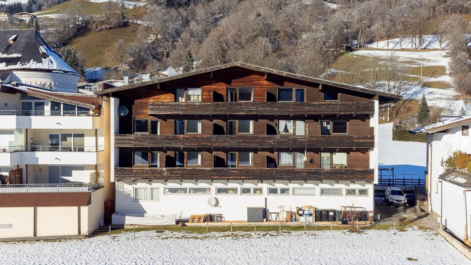 Brixen Alpin Living Top 8-Exterior in winter