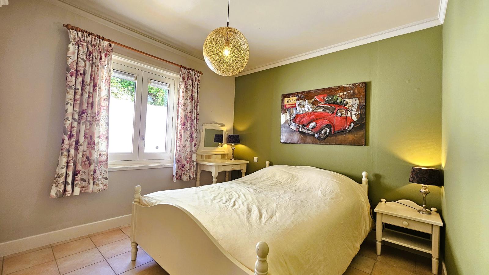 Les Hirondelles-Bedroom