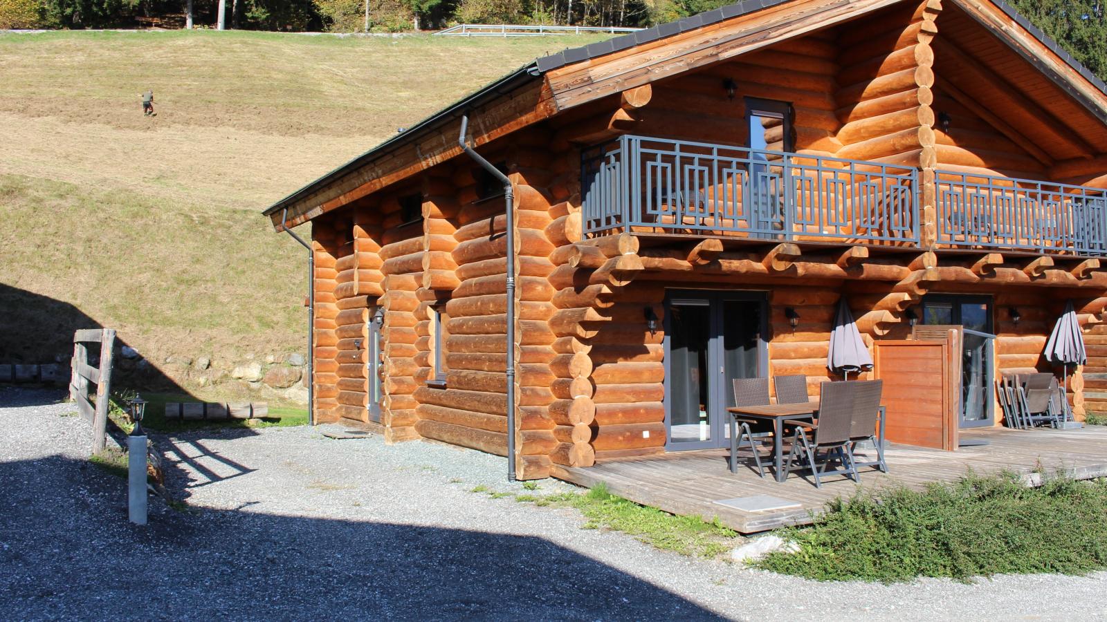 Jenig 5A-Exterior summer