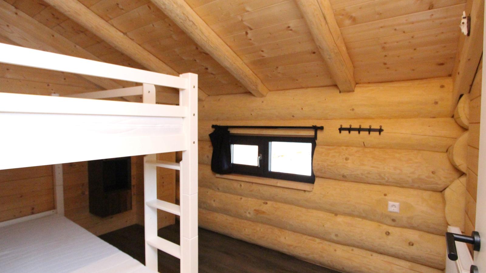 Jenig 5A-Bedroom