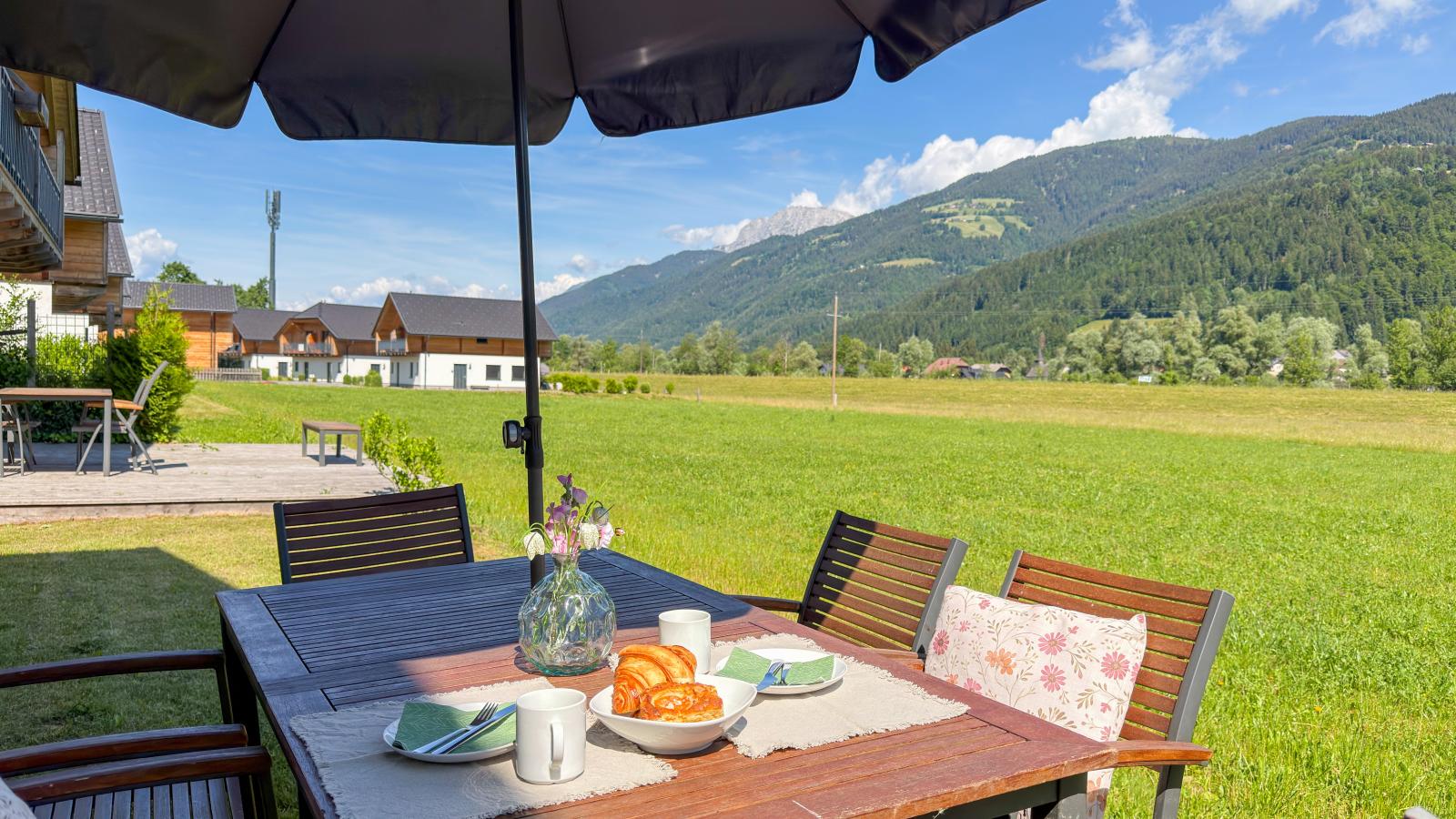 Rattendorf 15B - Gardens in summer