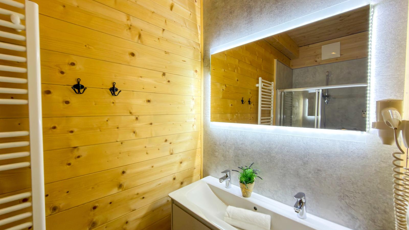 Rattendorf 15B - Bathroom