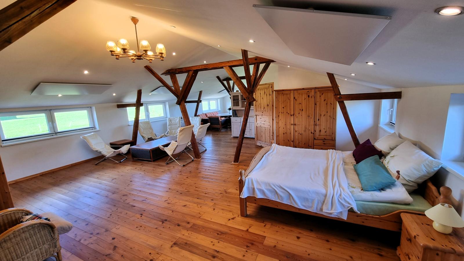 Pugholz Suite