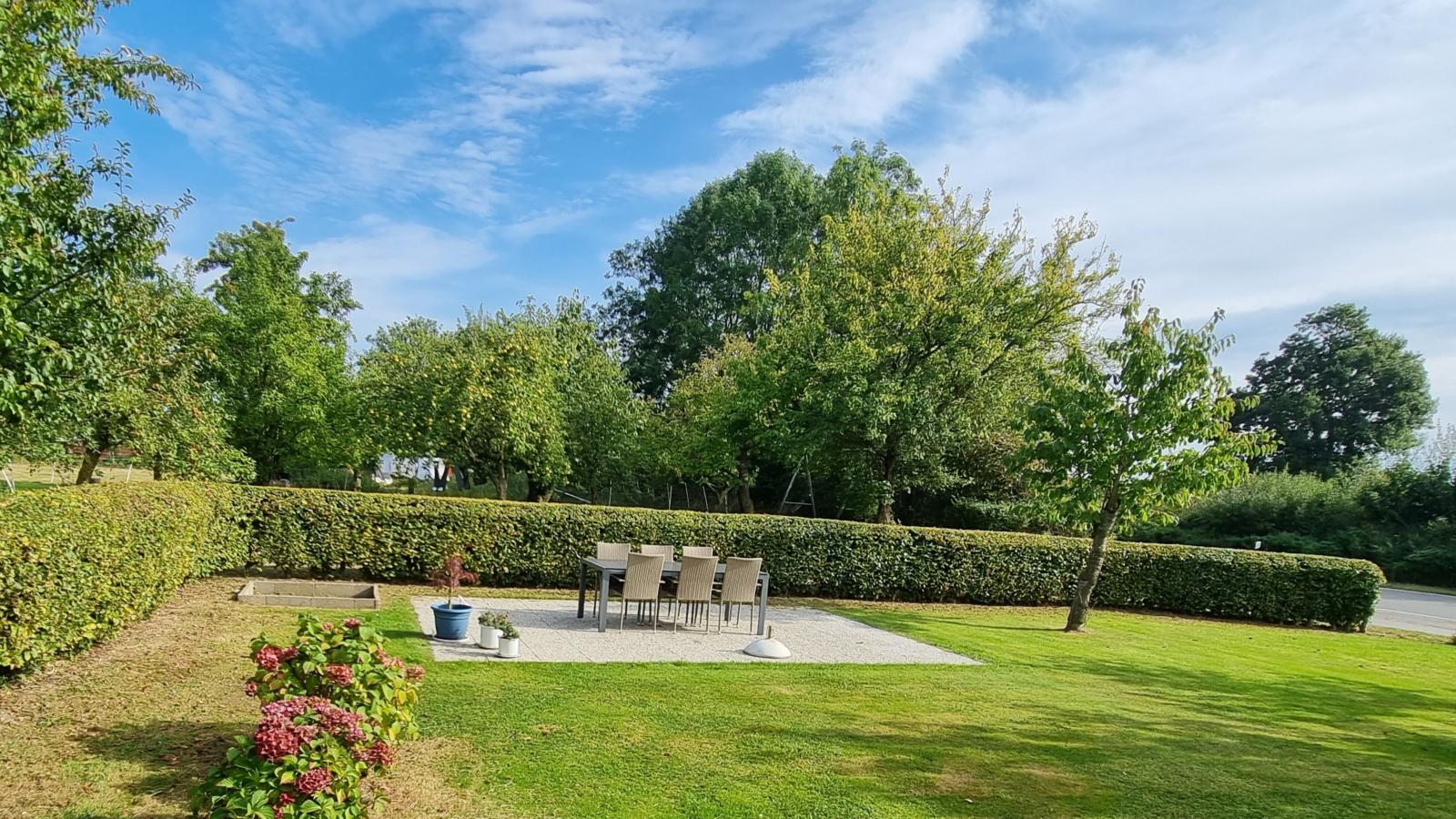 Pugholz Suite mit Terrasse und Garten
