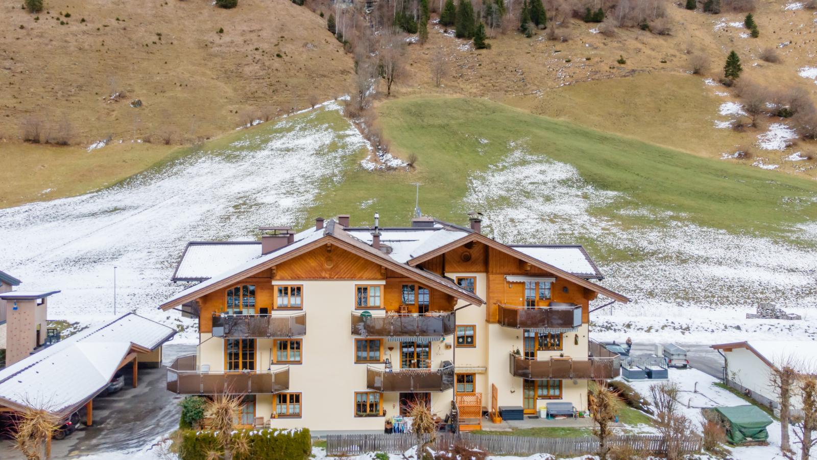 Fintinn-Exterior in winter