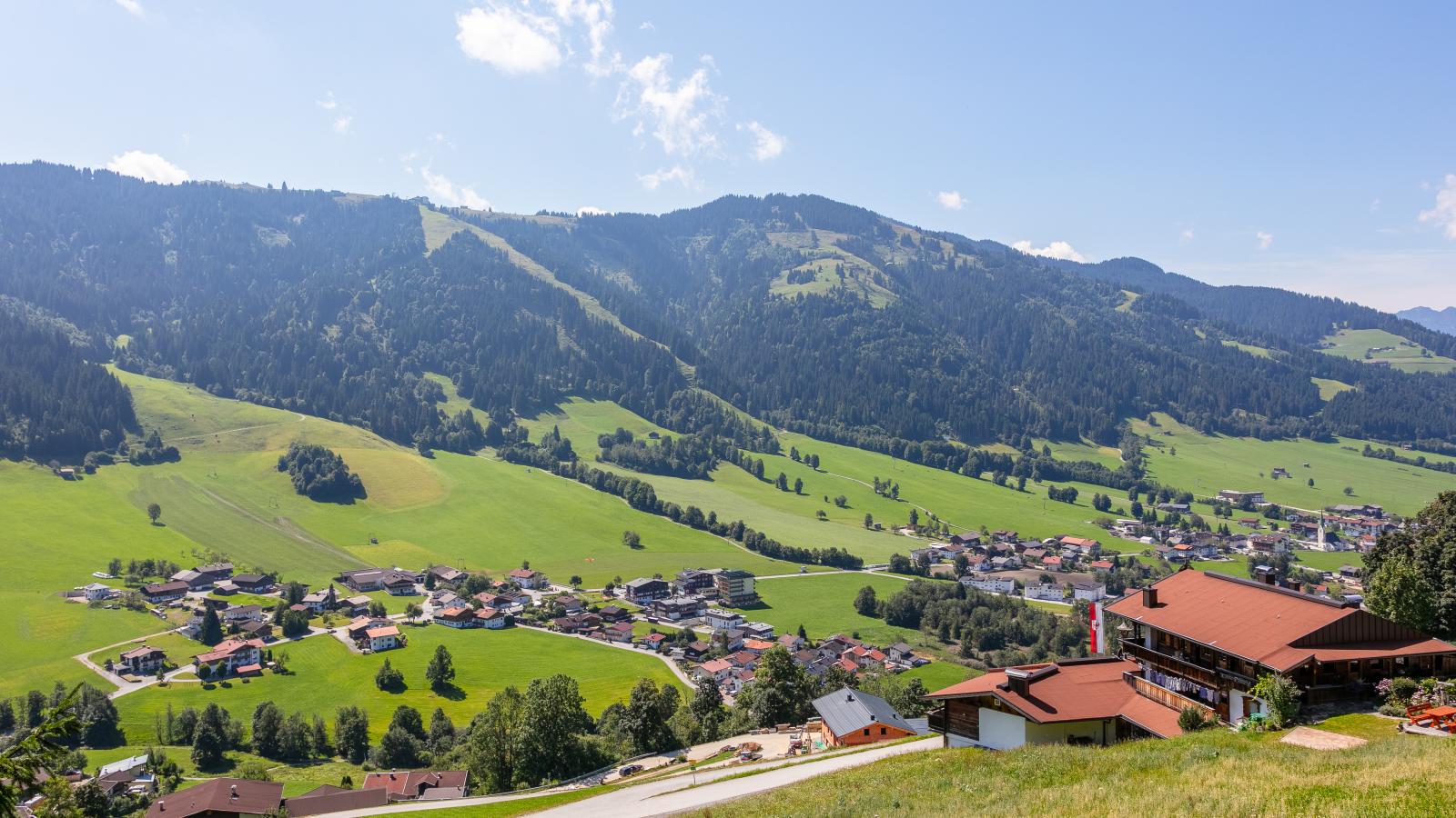 Sonnenhütte unten-Uitzicht zomer