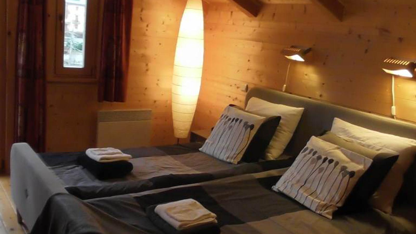 Le Temps-Passe-Bedroom