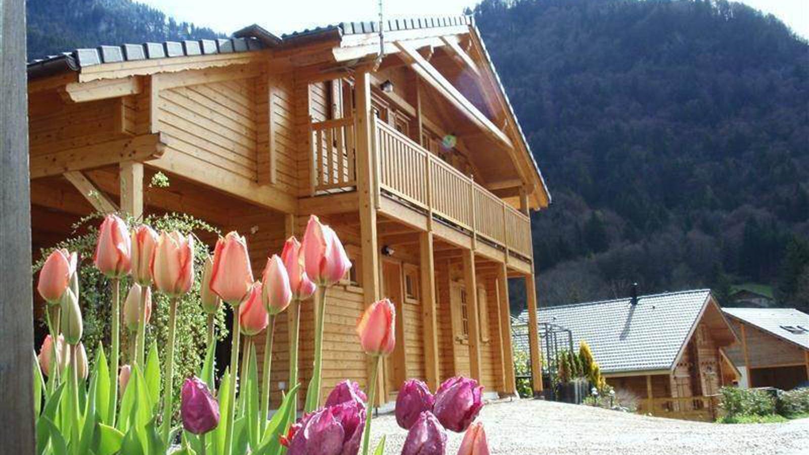 Le Temps-Passe-Exterior summer