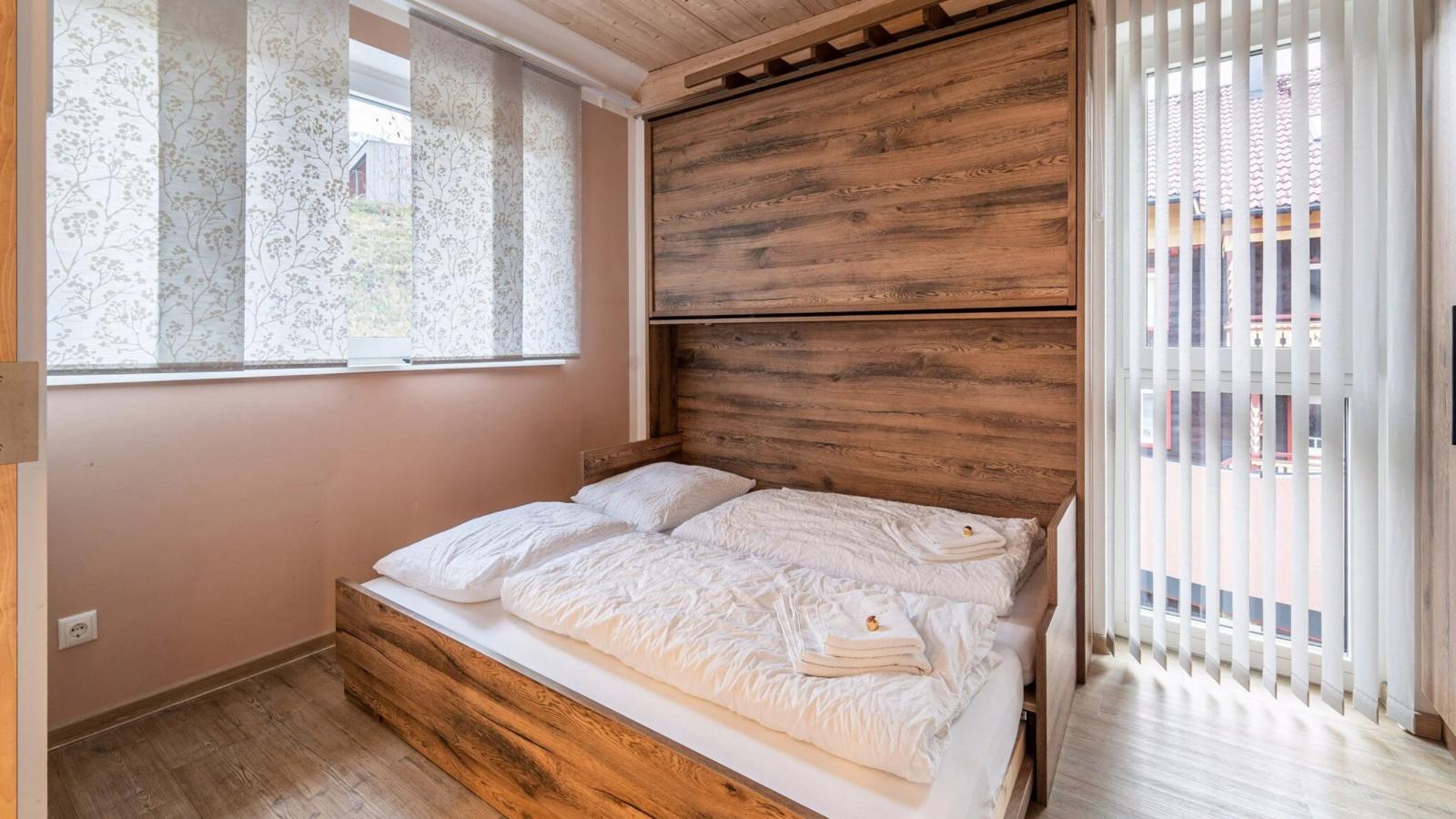 Al Shams-Bedroom