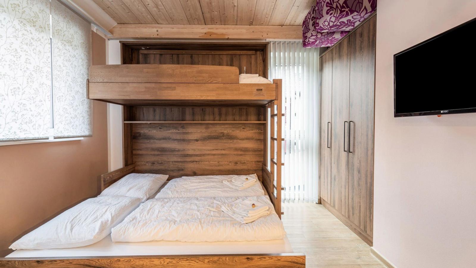 Al Shams-Bedroom