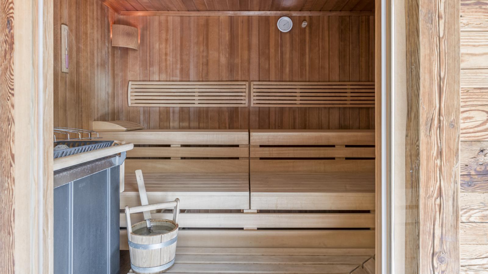 Next to the ski lift A 4-Sauna