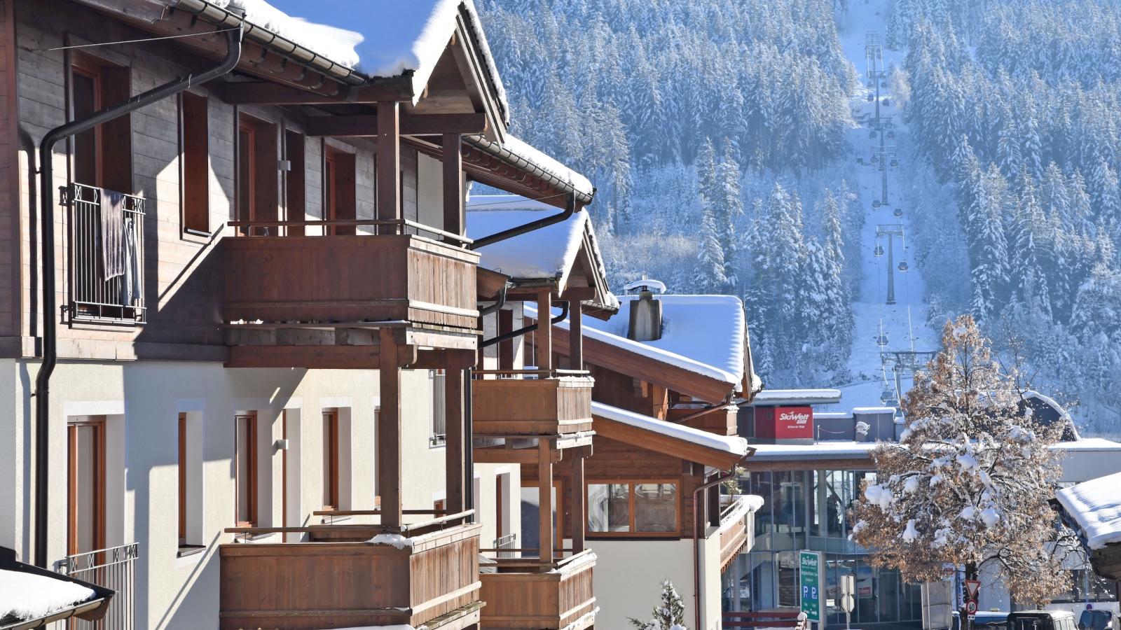 Next To The Ski Lift A 3 und A 4-Exterieur winter