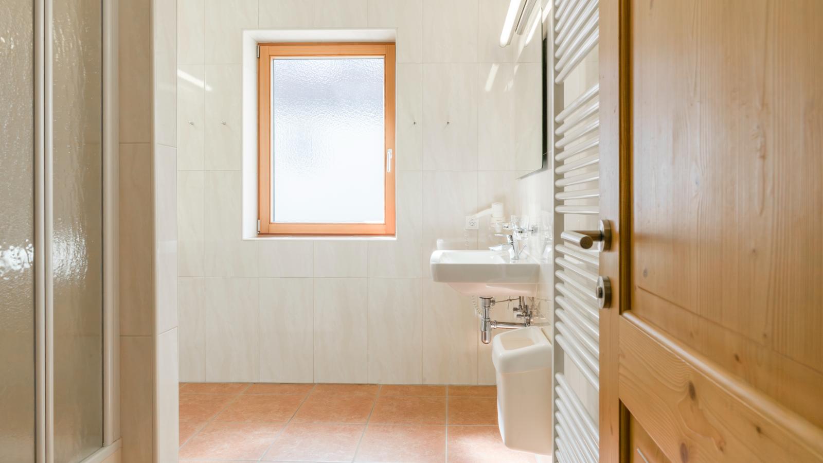 Next To The Ski Lift A 3 und A 4-Badezimmer