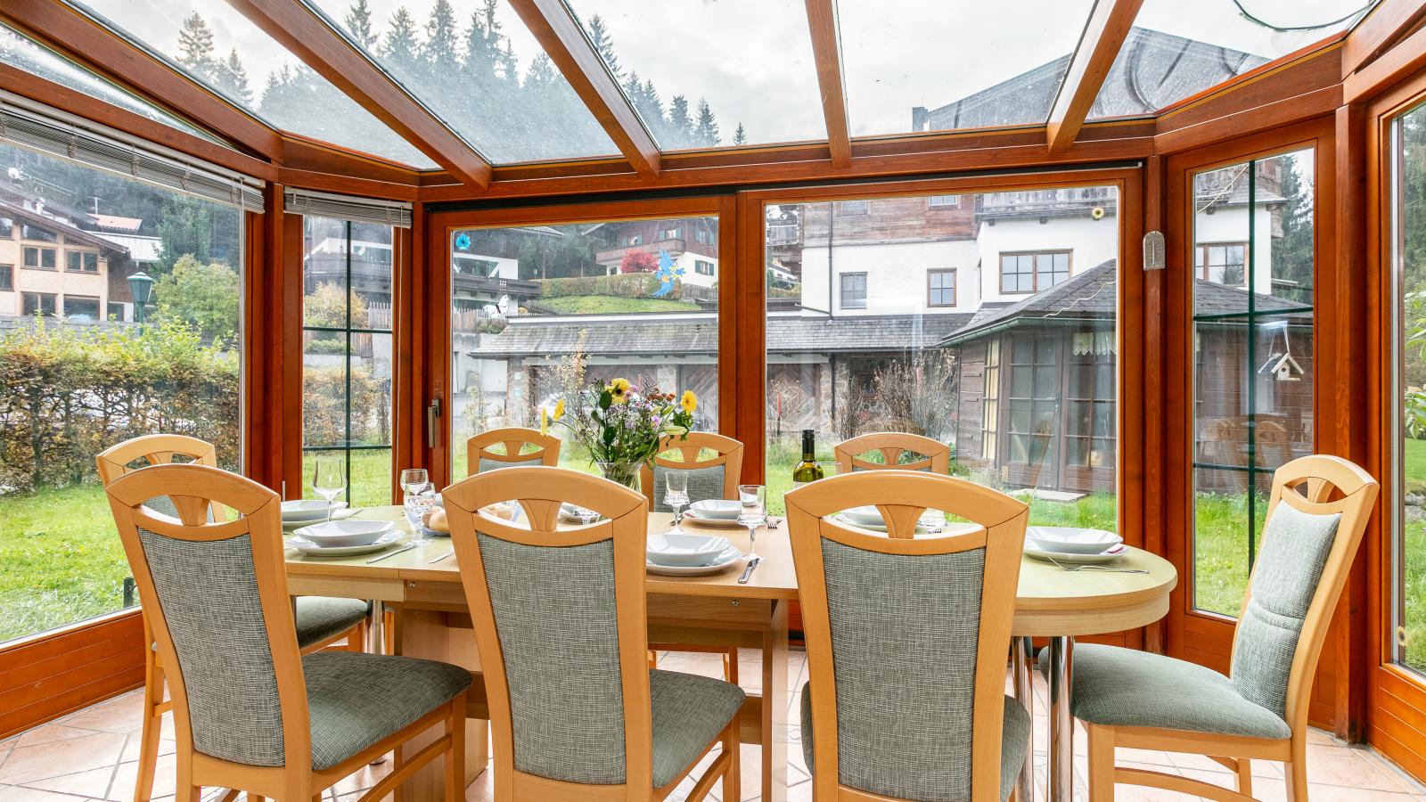 Landhaus am Waldrand-Eetkamer