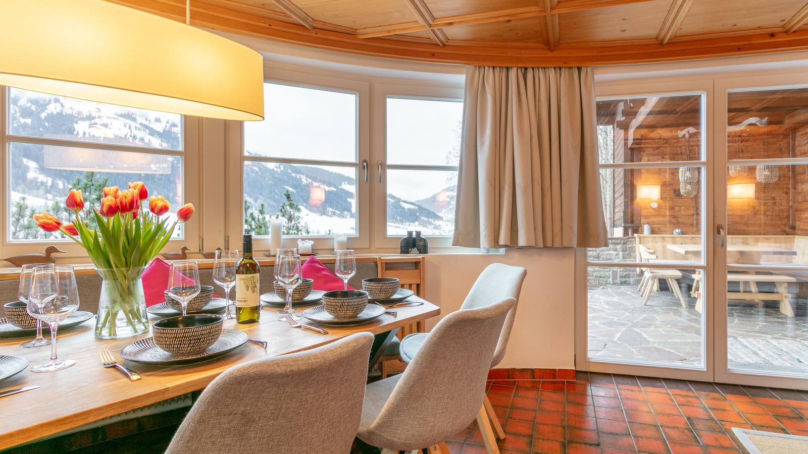 Kitzbüheler-Alpen Chalet-Dining room