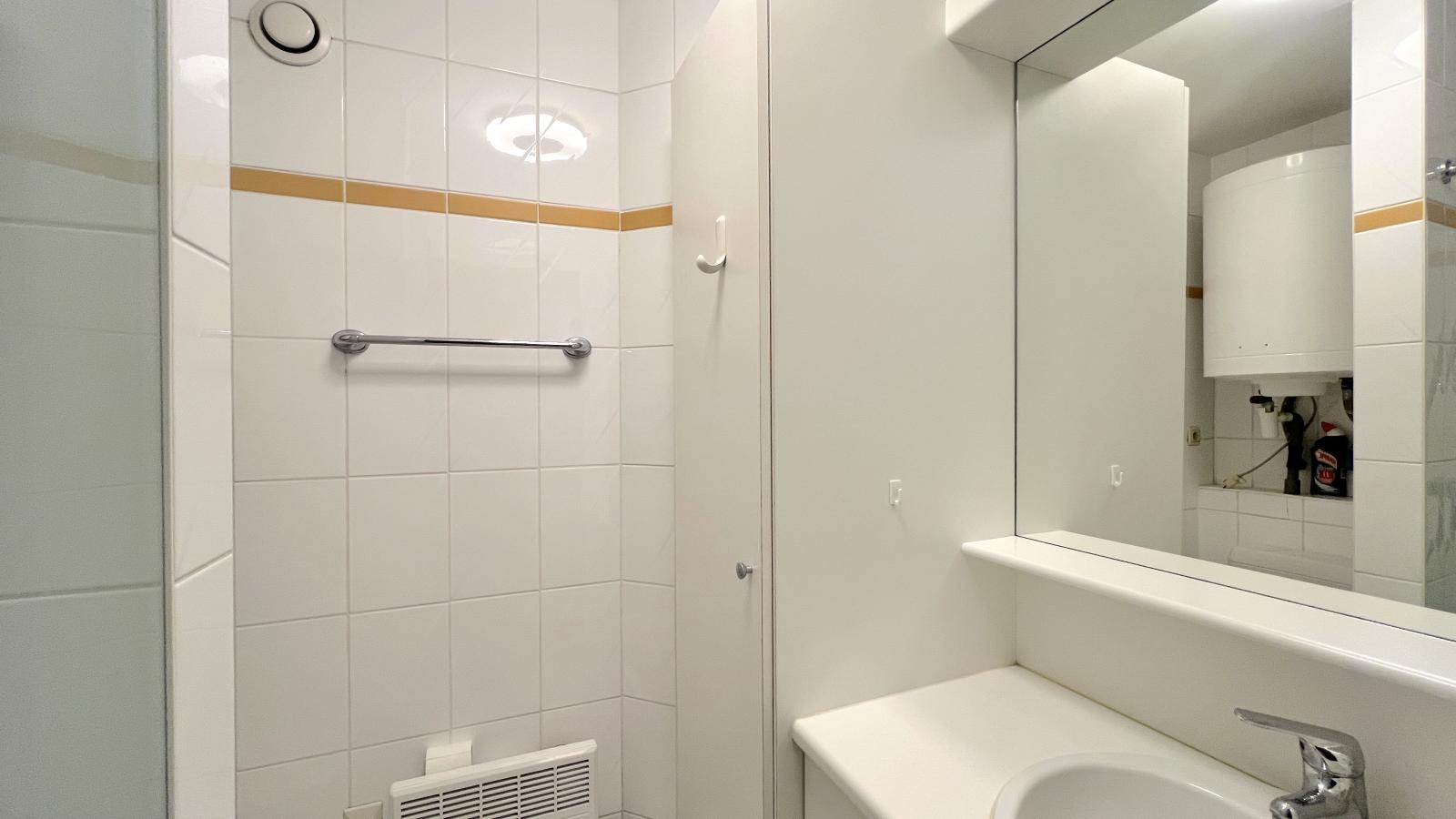 Vendome-Bathroom