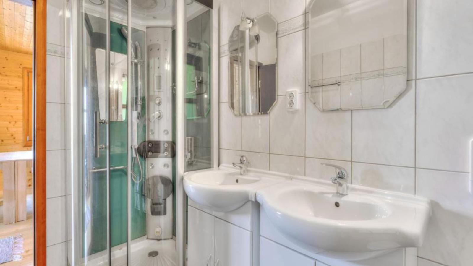 Sternenchalet-Bathroom
