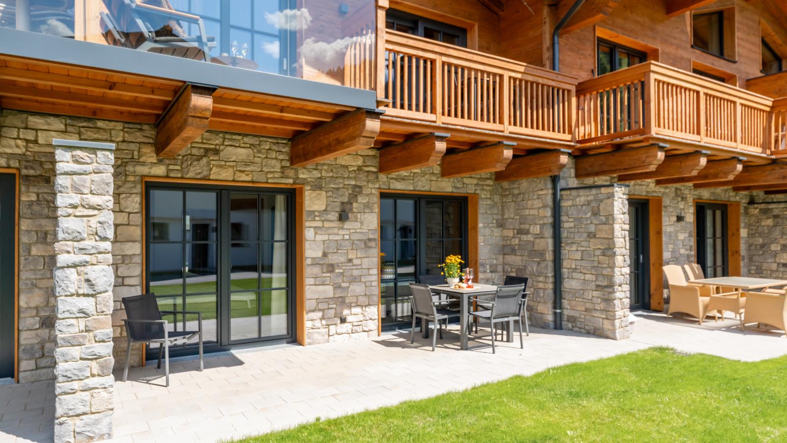 Tauernlodge Eben A2 - Garten Sommer