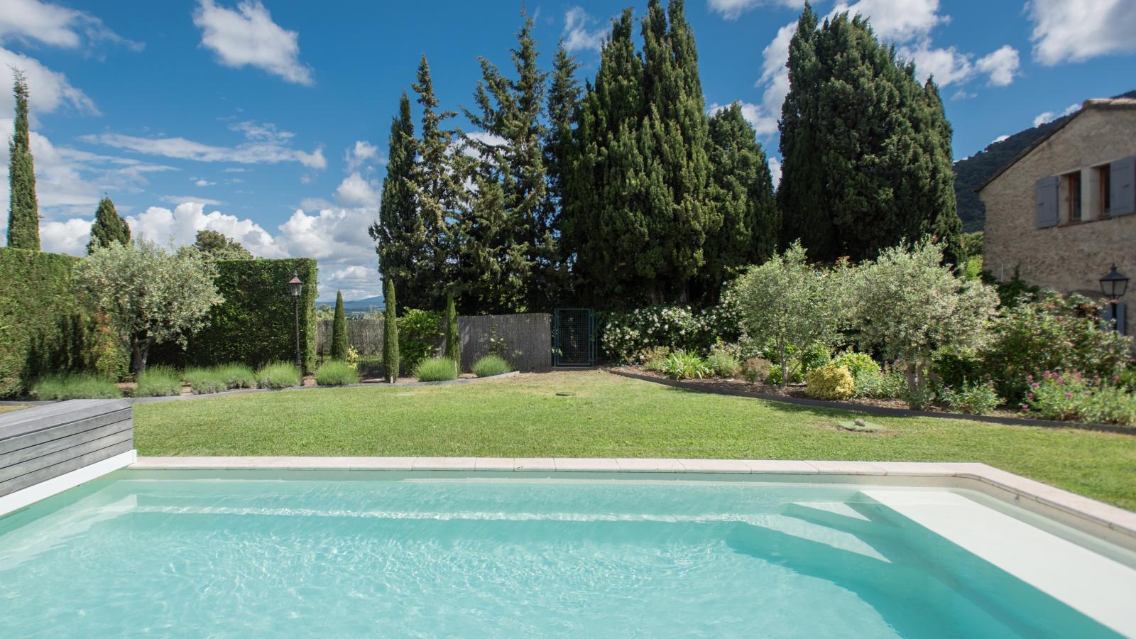 Bastide St John-Gärten Sommer