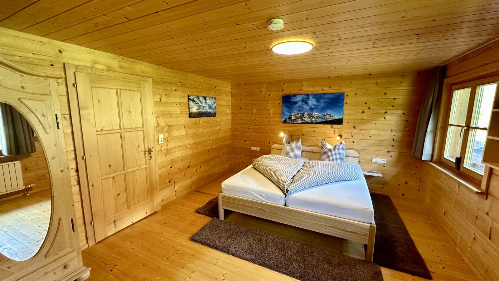 Schwarzmann-Bedroom