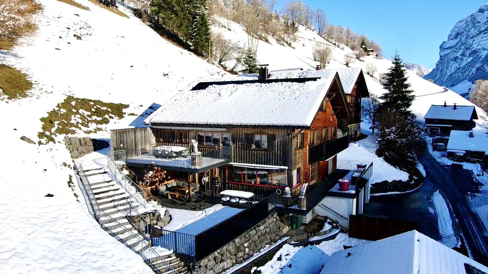 Schwarzmann-Exterior in winter