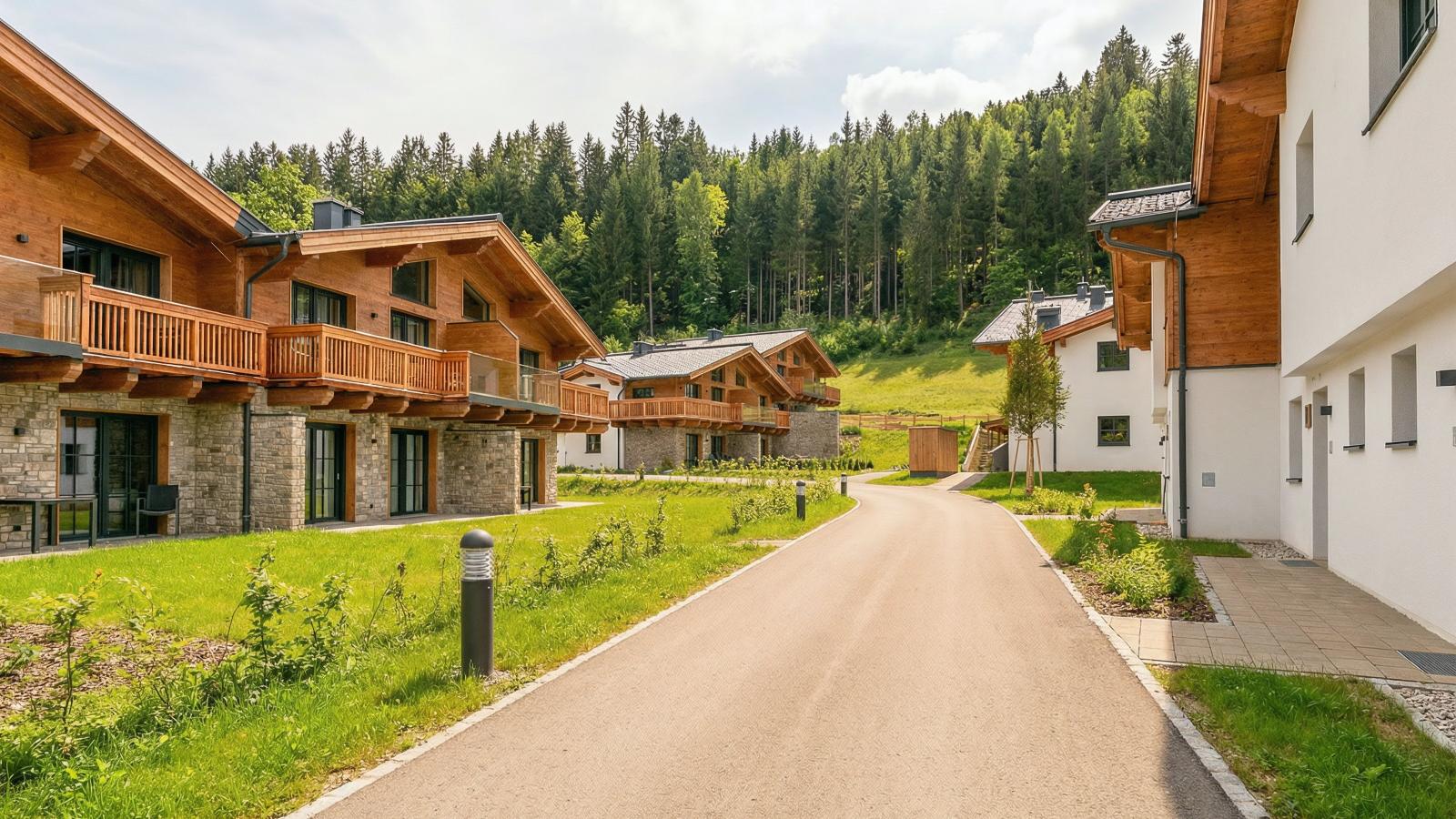 Tauernlodge Amadeiro Im Pongau - Buitenkant zomer