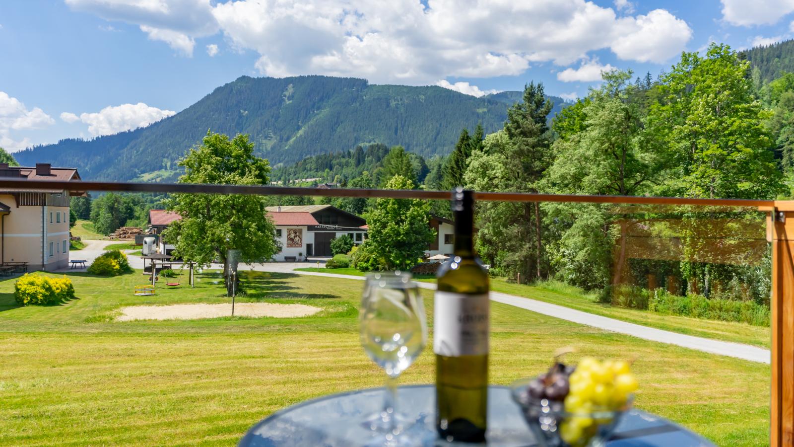 Tauernlodge Amadeiro Im Pongau - Aussicht Sommer