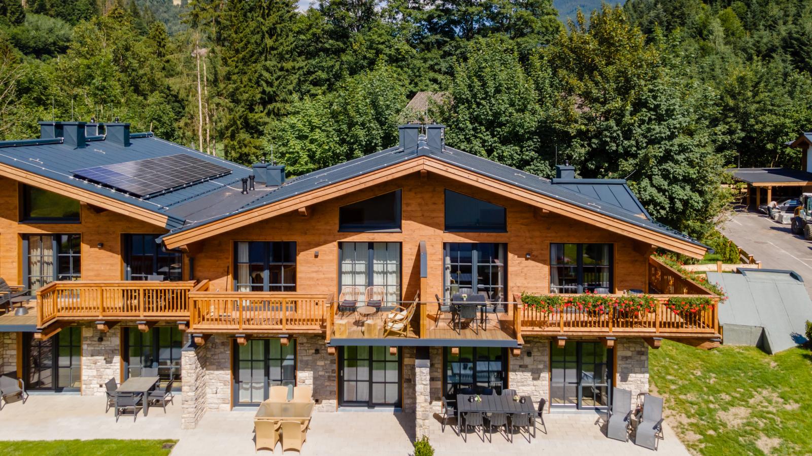 Tauernlodge Eben A4 - Buitenkant zomer