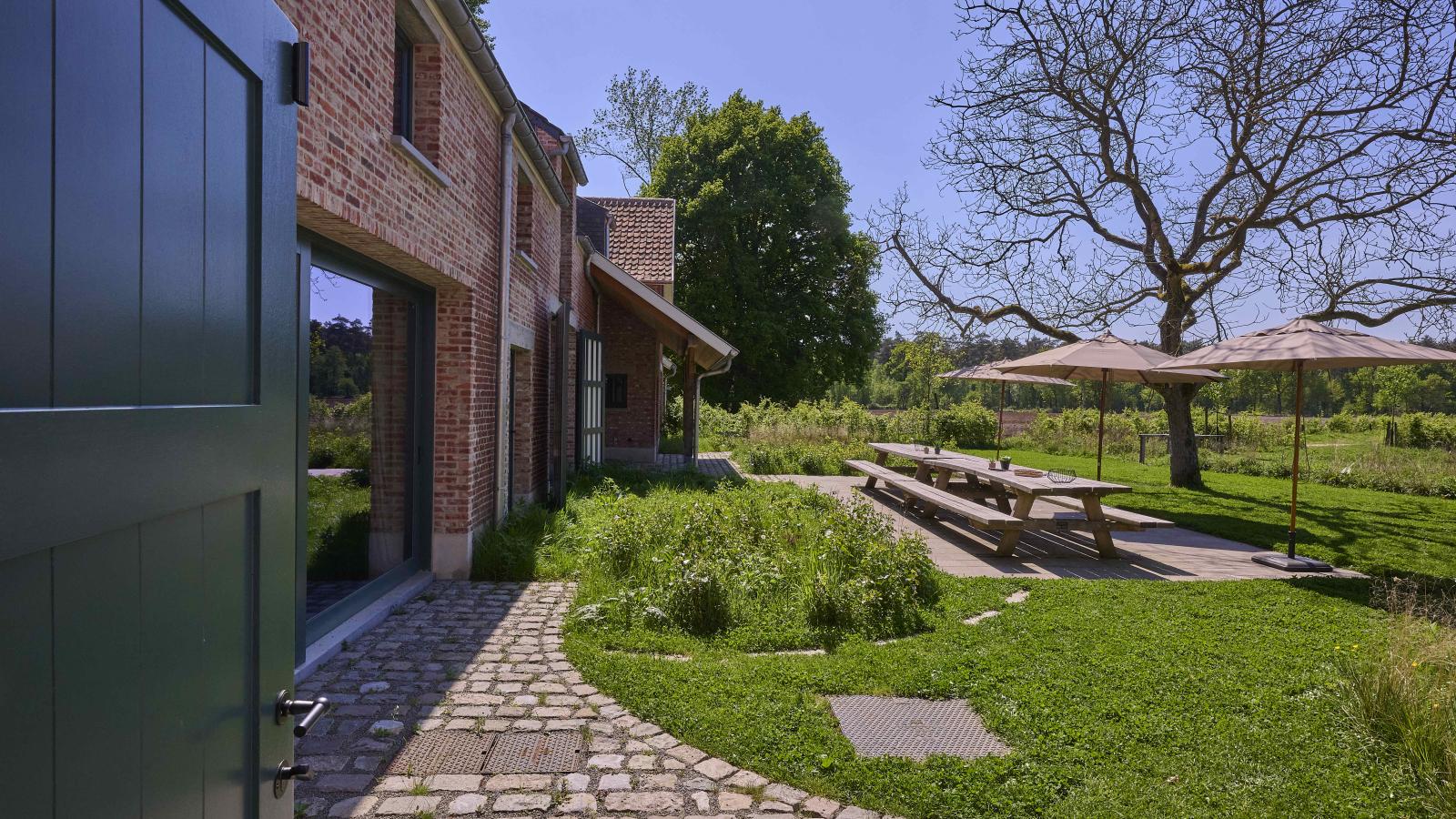 Villa Lactea-Gardens summer