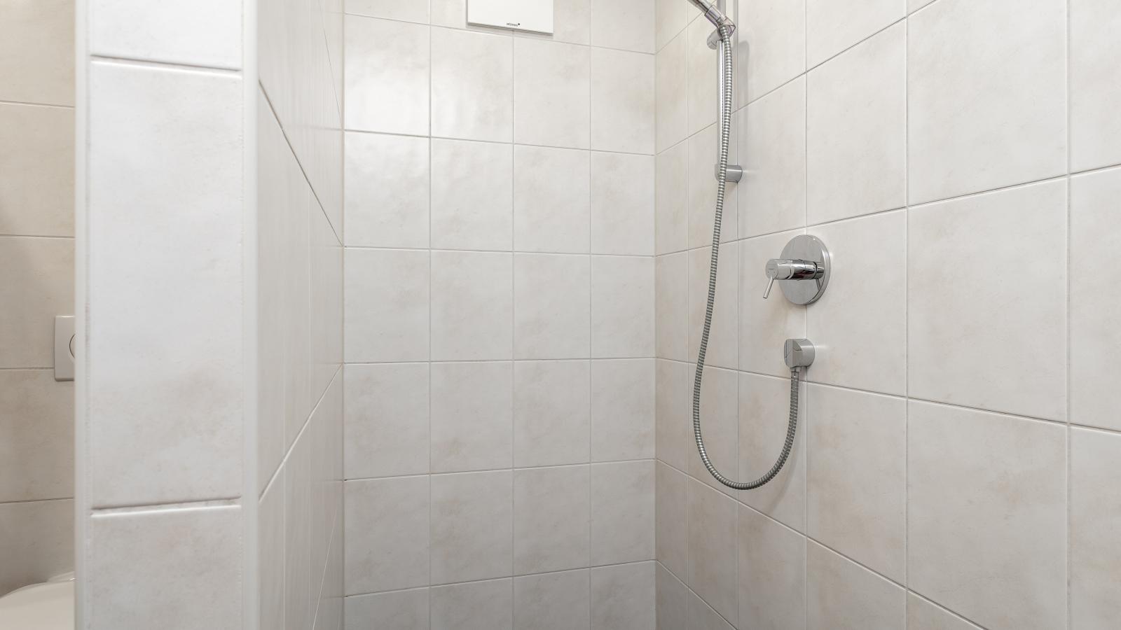 Tiroler Bergtraum Top 2-Badkamer