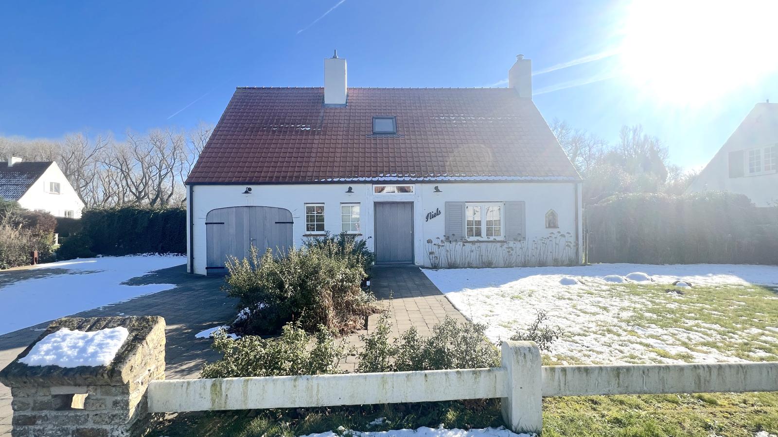 Niels-Exterior winter