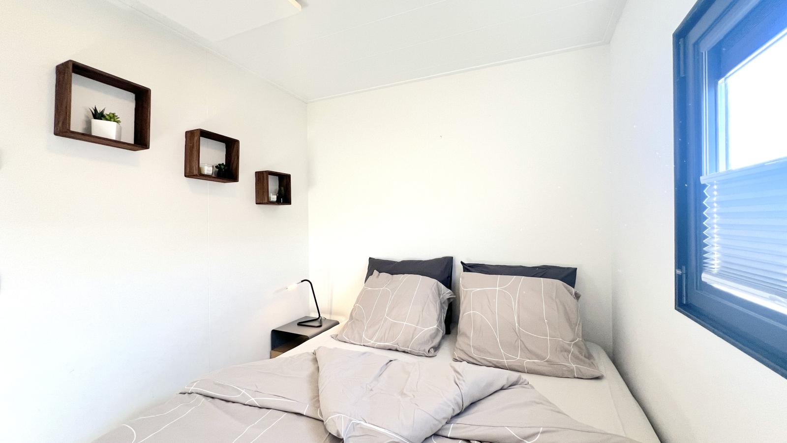 Maxim Jr-Bedroom