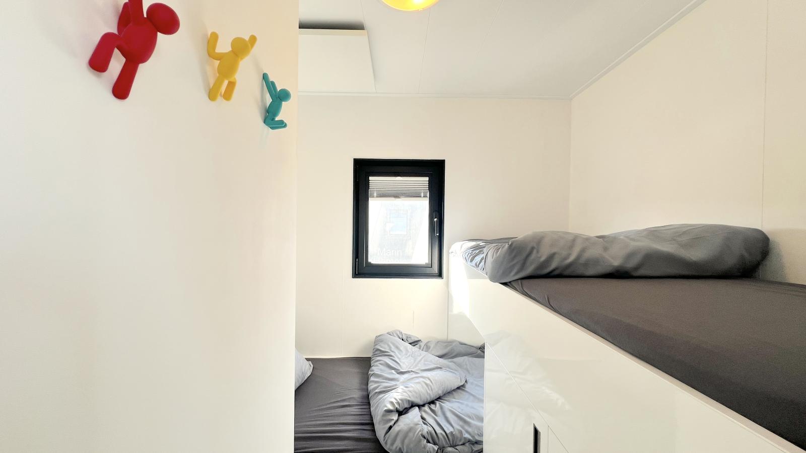 Maxim Jr-Bedroom