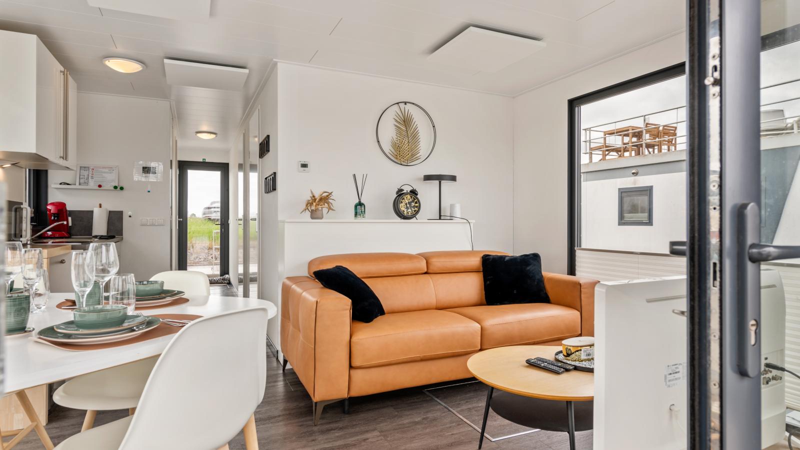 Maxim Jr-Woonkamer