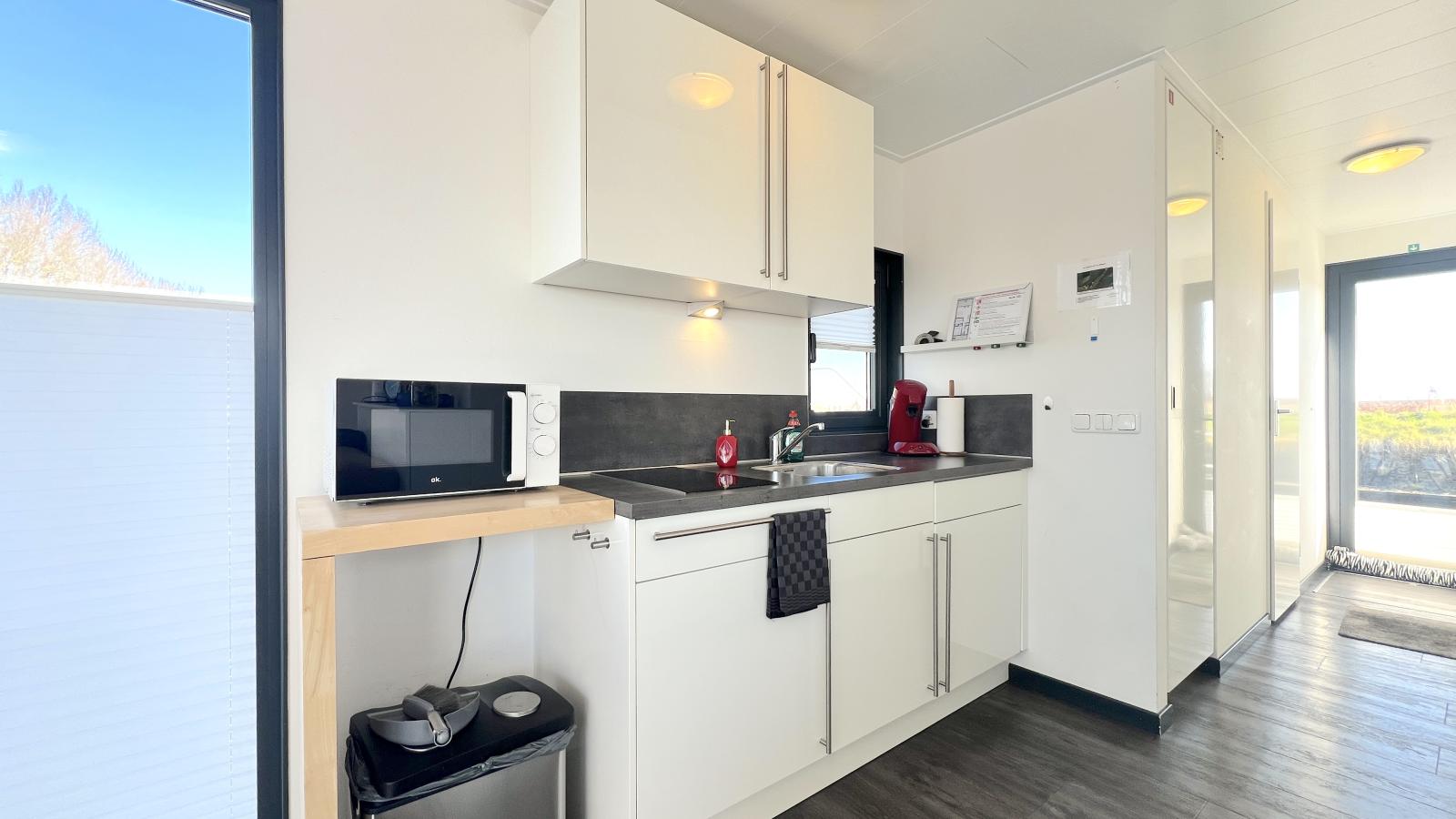 Maxim Jr-Kitchen
