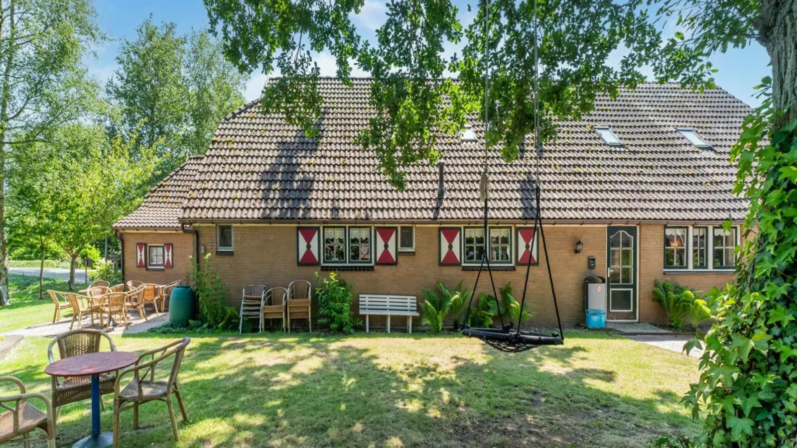 Hoeve Ginette-Buitenkant zomer