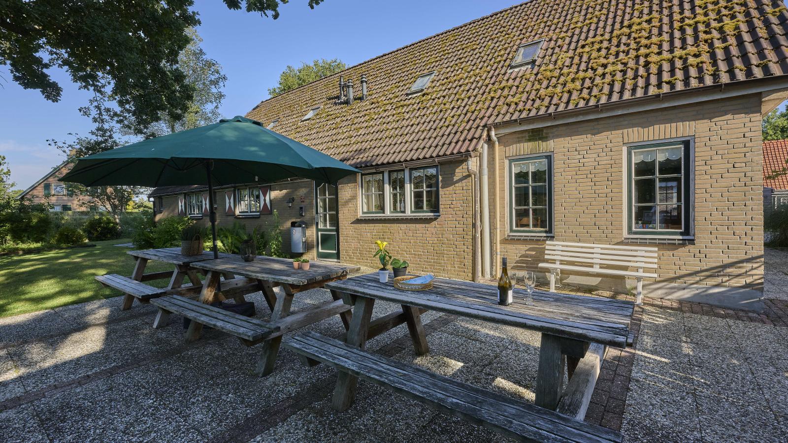Hoeve Ginette-Buitenkant zomer