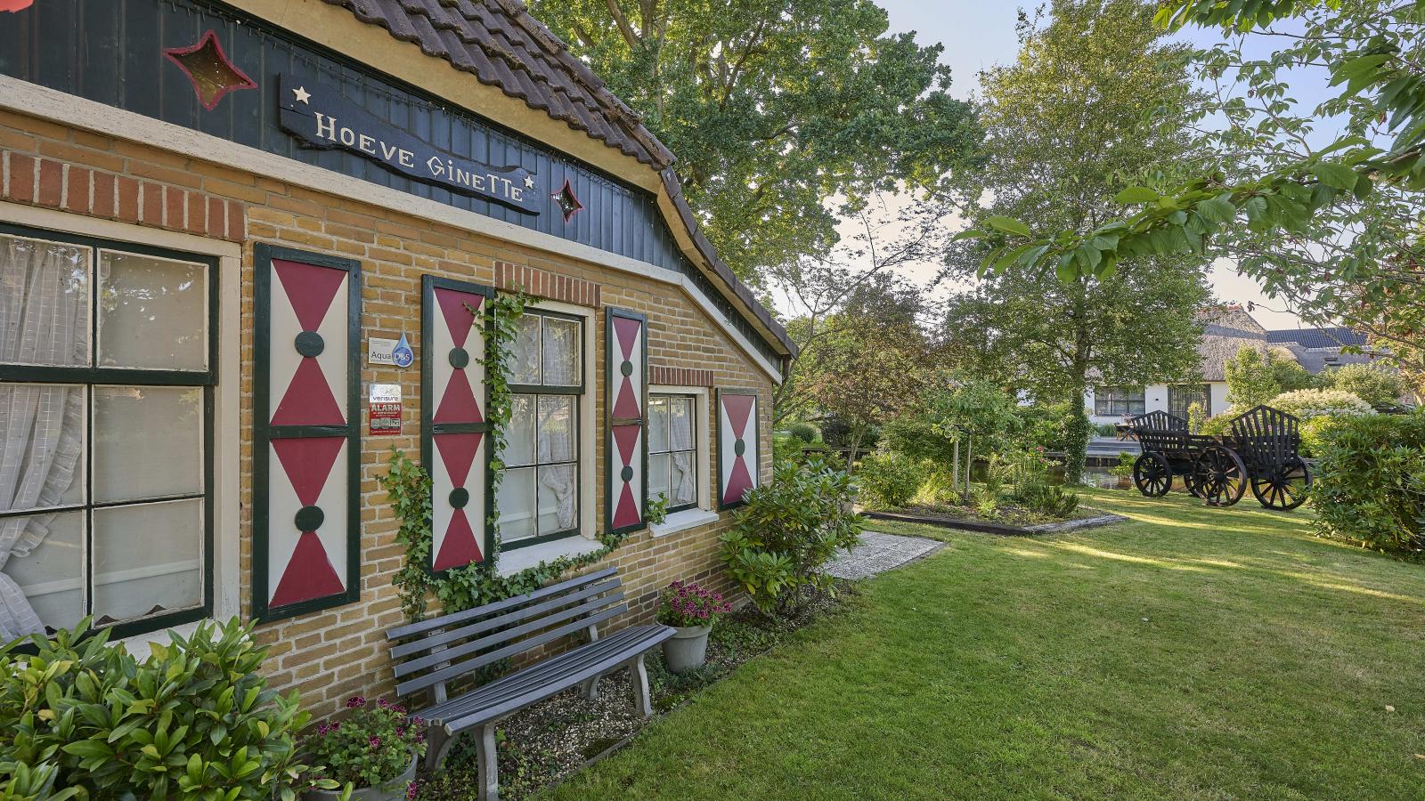 Hoeve Ginette-Buitenkant zomer