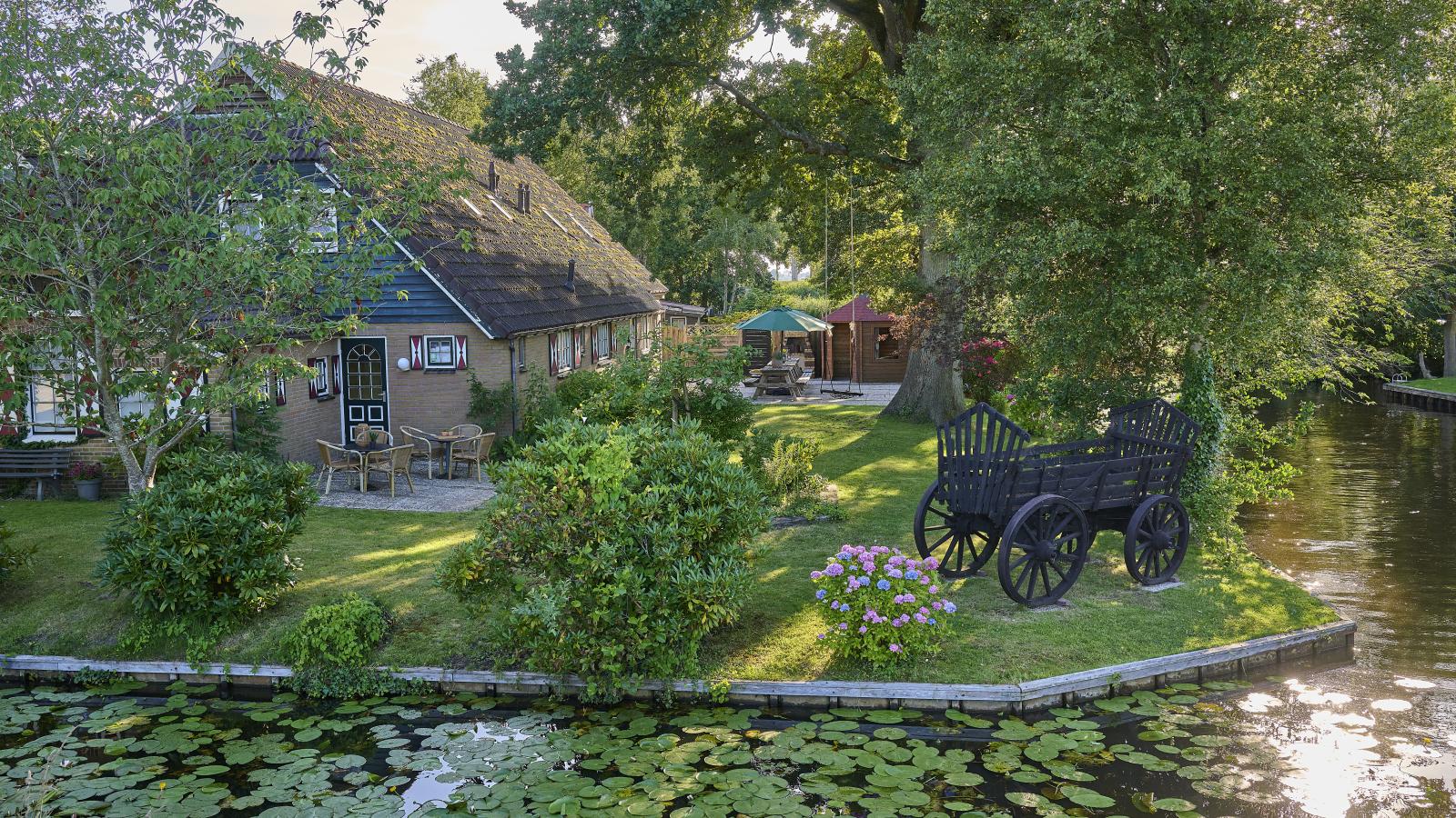 Hoeve Ginette-Buitenkant zomer