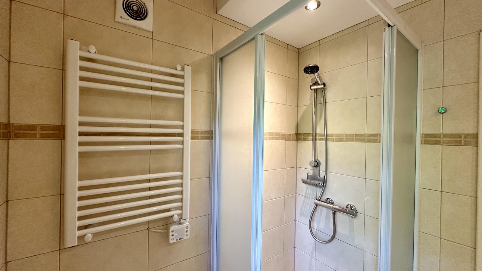 Le Quarante et Un-Bathroom