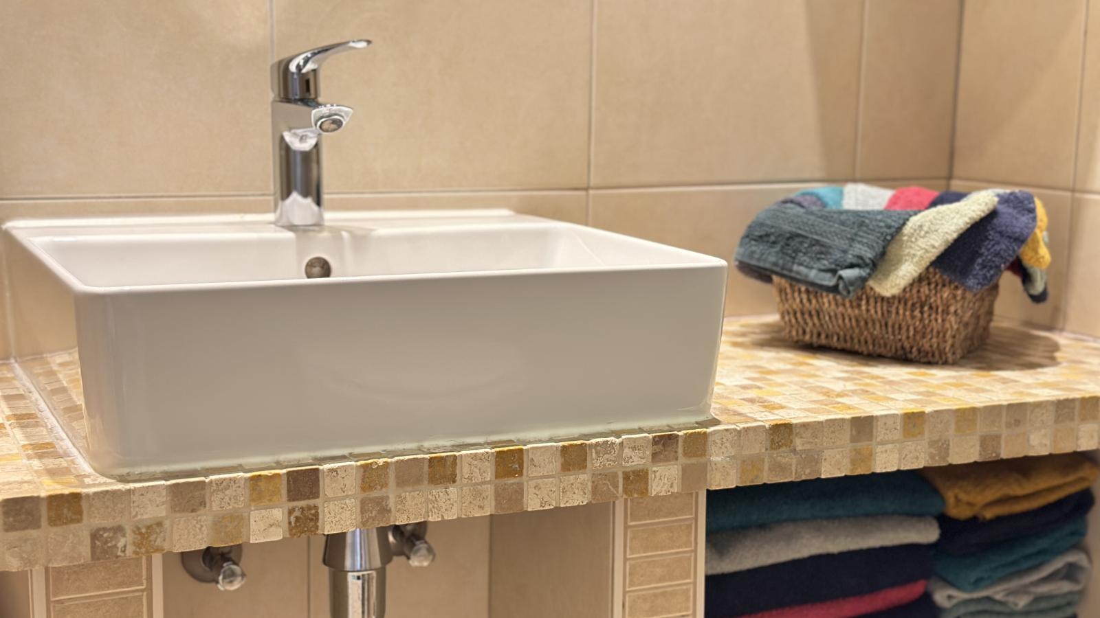 Le Quarante et Un-Bathroom