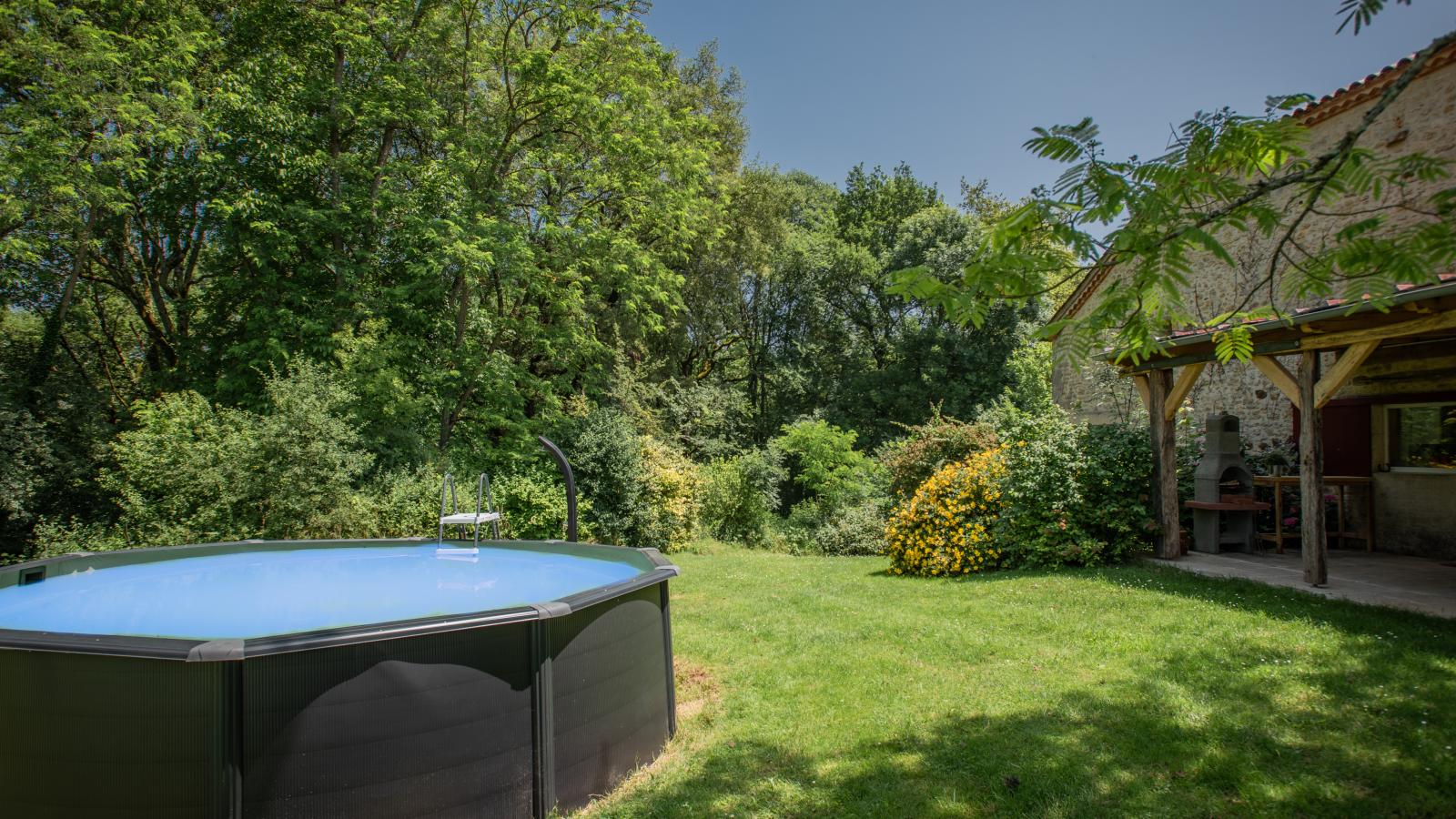 Grande gite Saint Martin le Redon-Zwembad