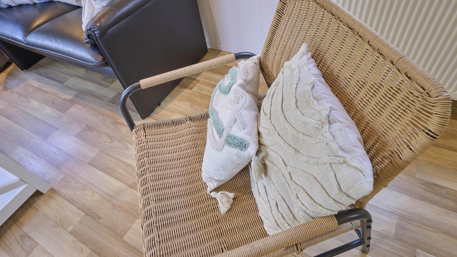 Chalet Sea Birds-Indoor