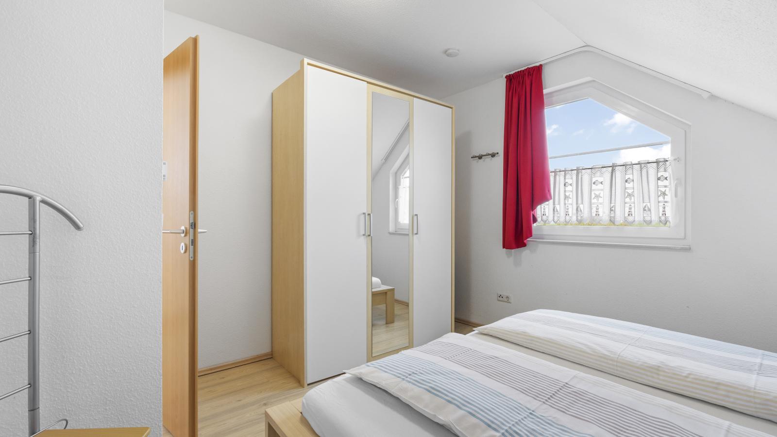 Stranddistel links mit Sauna-Slaapkamer