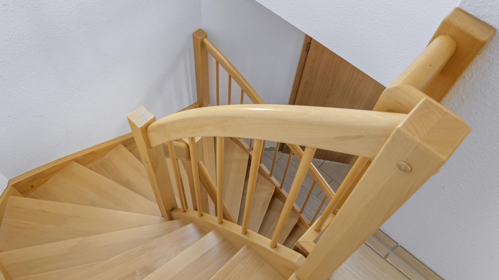 Windflüchter links mit Sauna-Hal-ontvangst