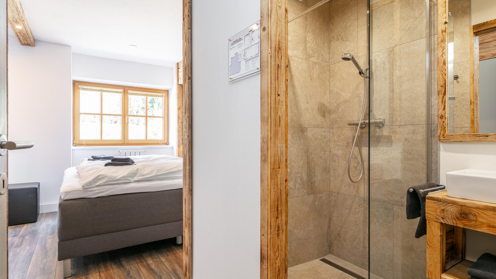 Kaiser Residence Top 2-Bathroom