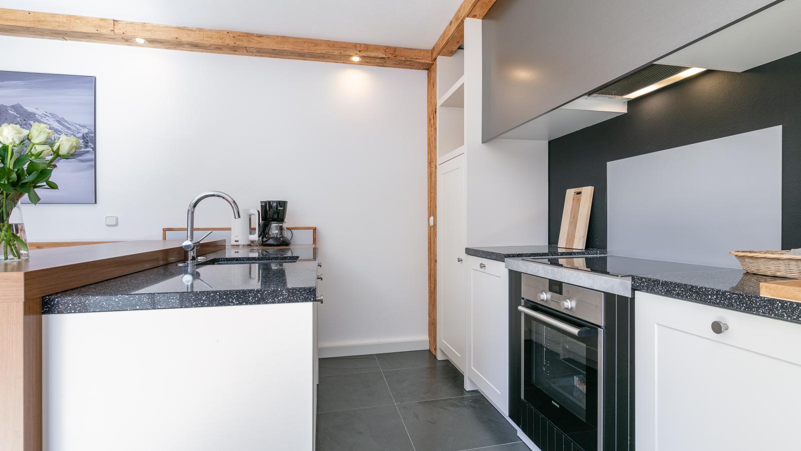 Kaiser Residence Top 1  Top 2-Kitchen